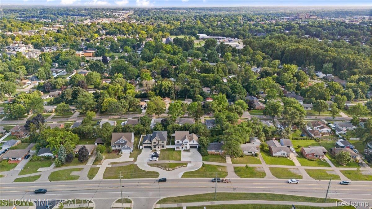 291 W Tienken Road
