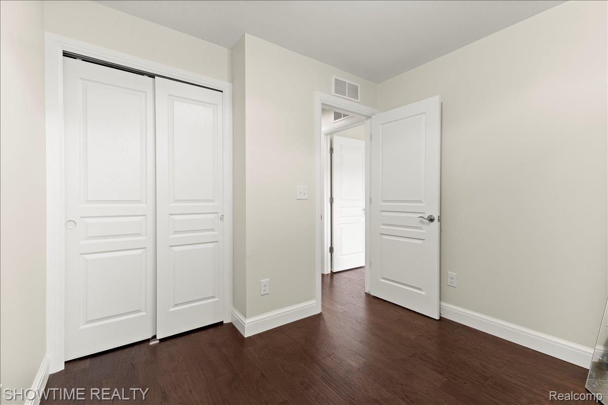 2734 Helmsdale Circle