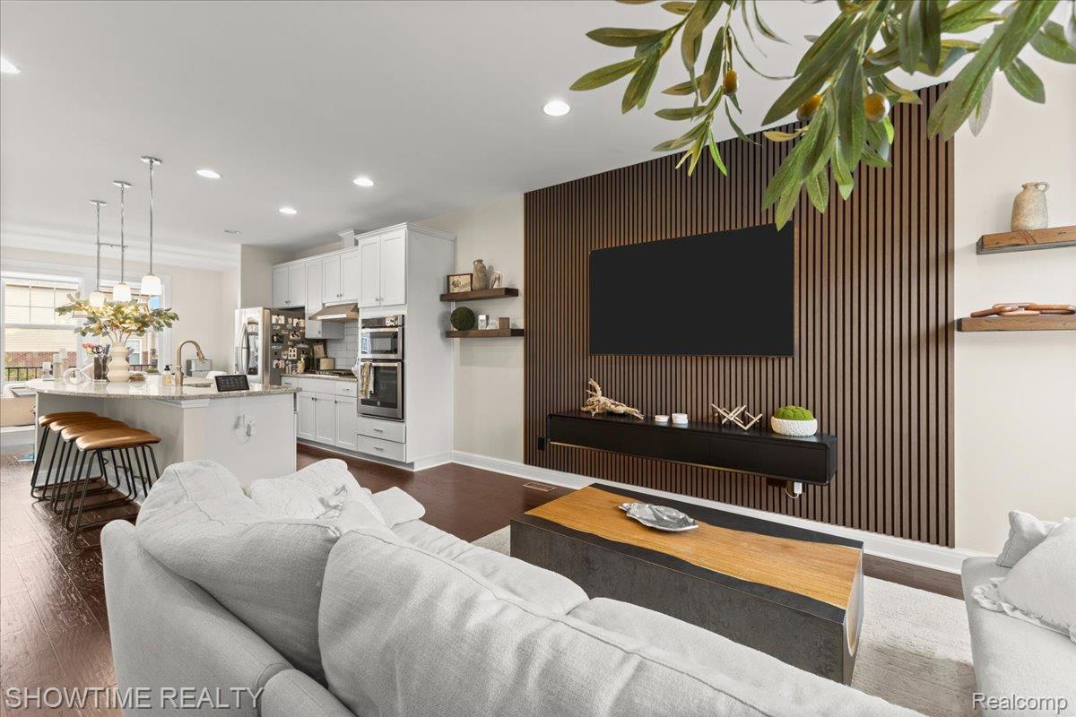 2734 Helmsdale Circle