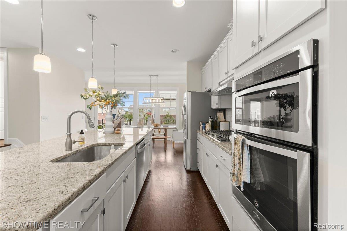 2734 Helmsdale Circle