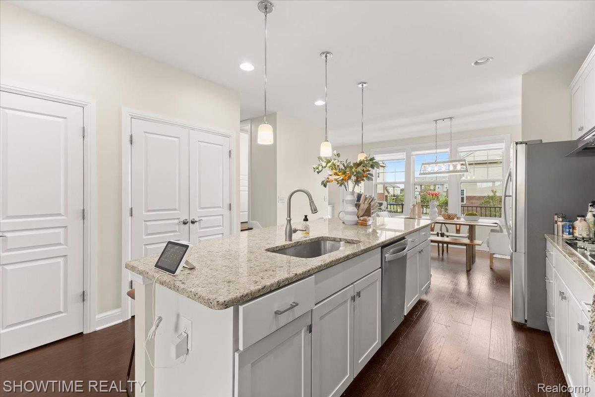 2734 Helmsdale Circle