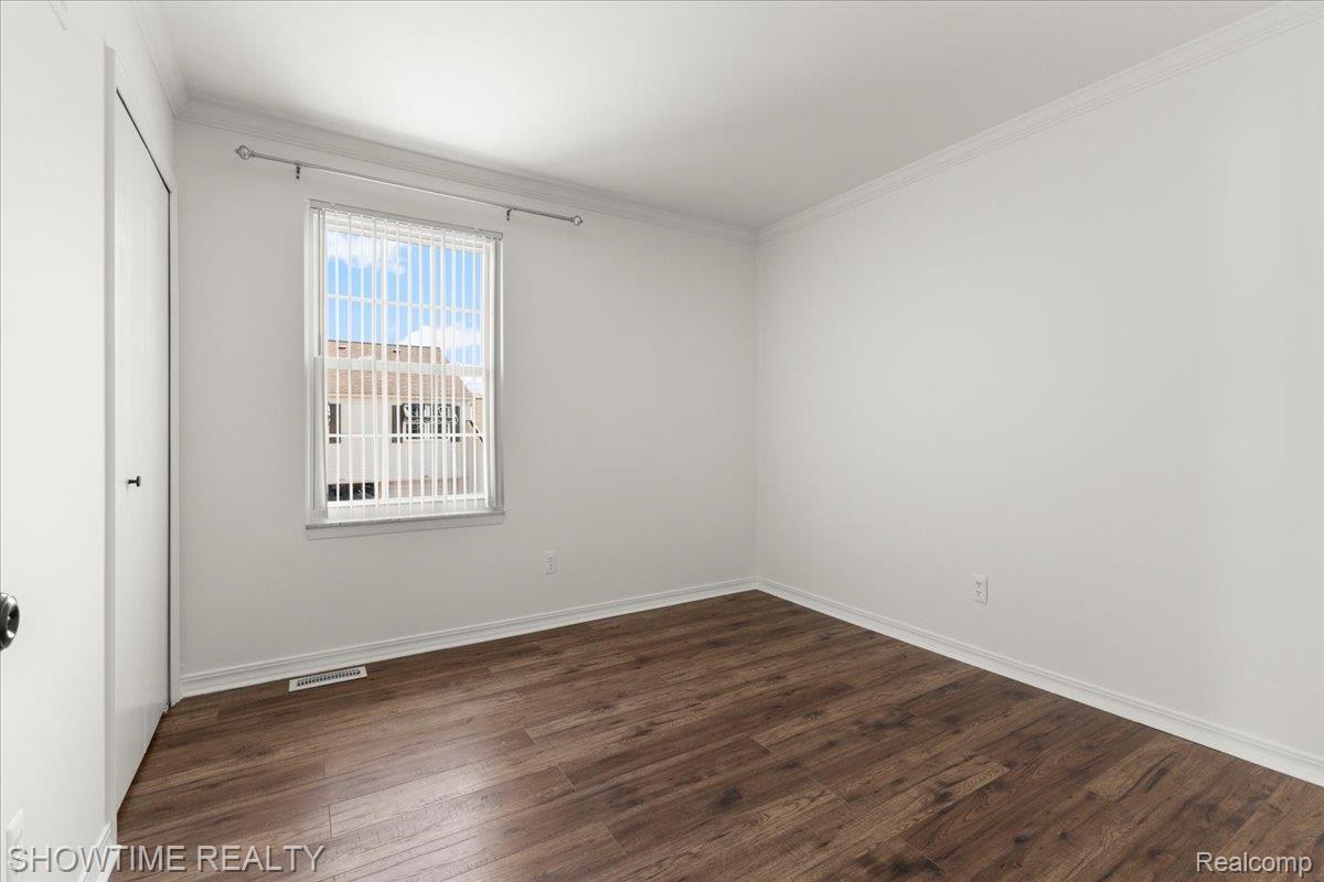 15840 Cambridge Drive