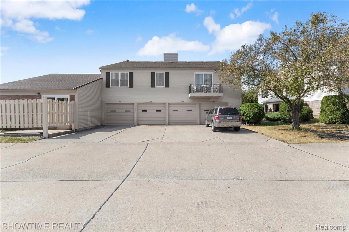 15840 Cambridge Drive