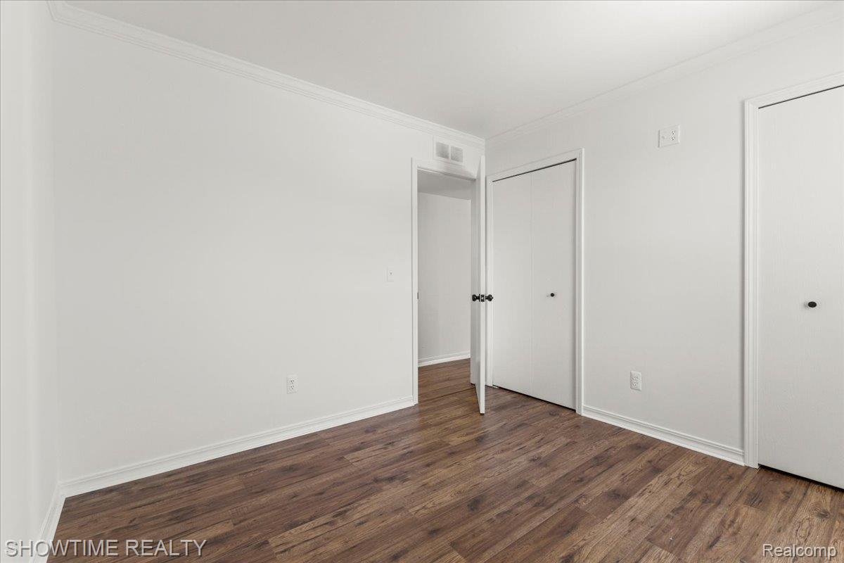 15840 Cambridge Drive