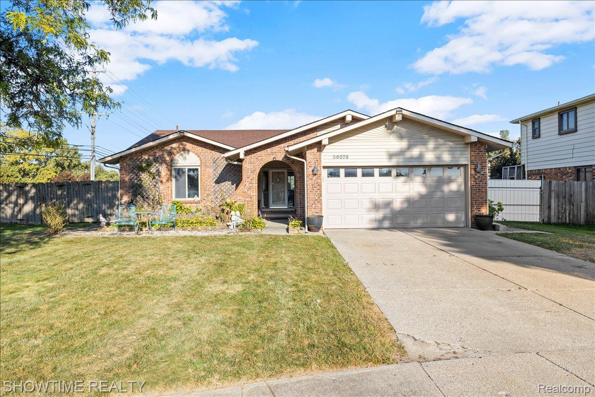36876 Aaron Court