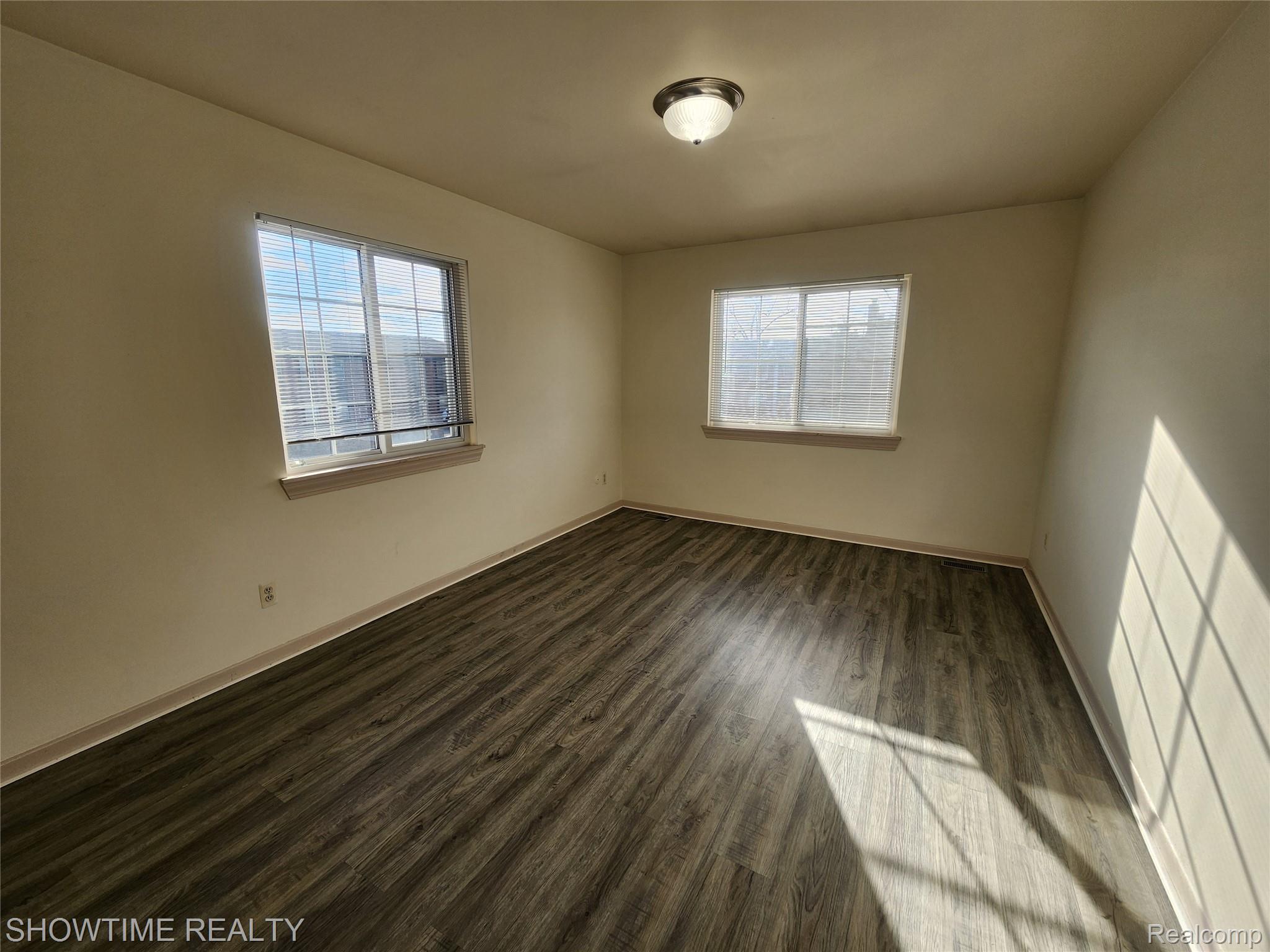 39471 Van Dyke Avenue