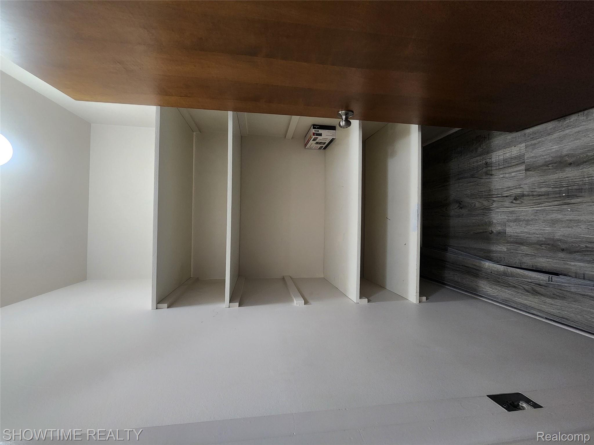 39471 Van Dyke Avenue