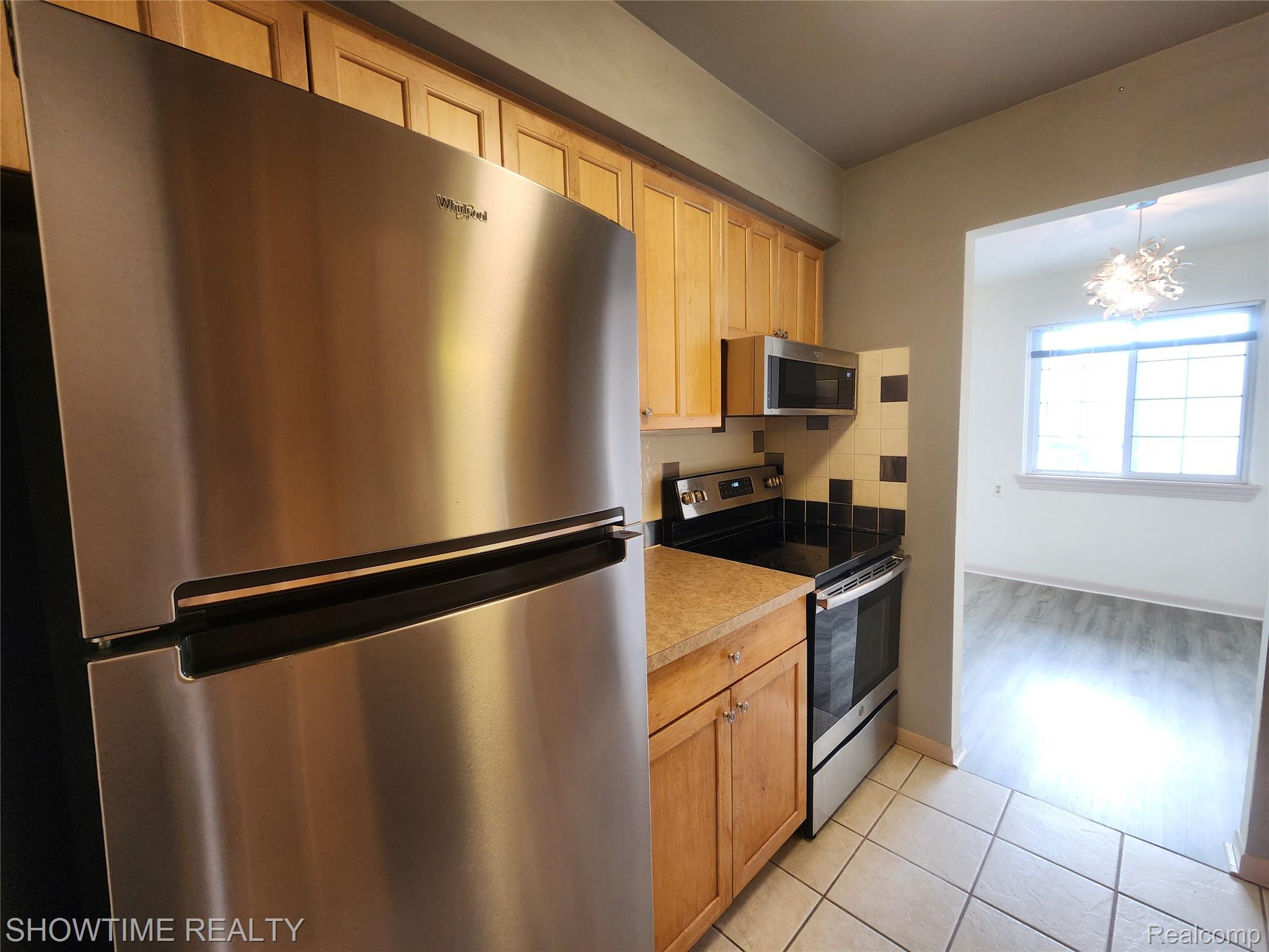 39471 Van Dyke Avenue