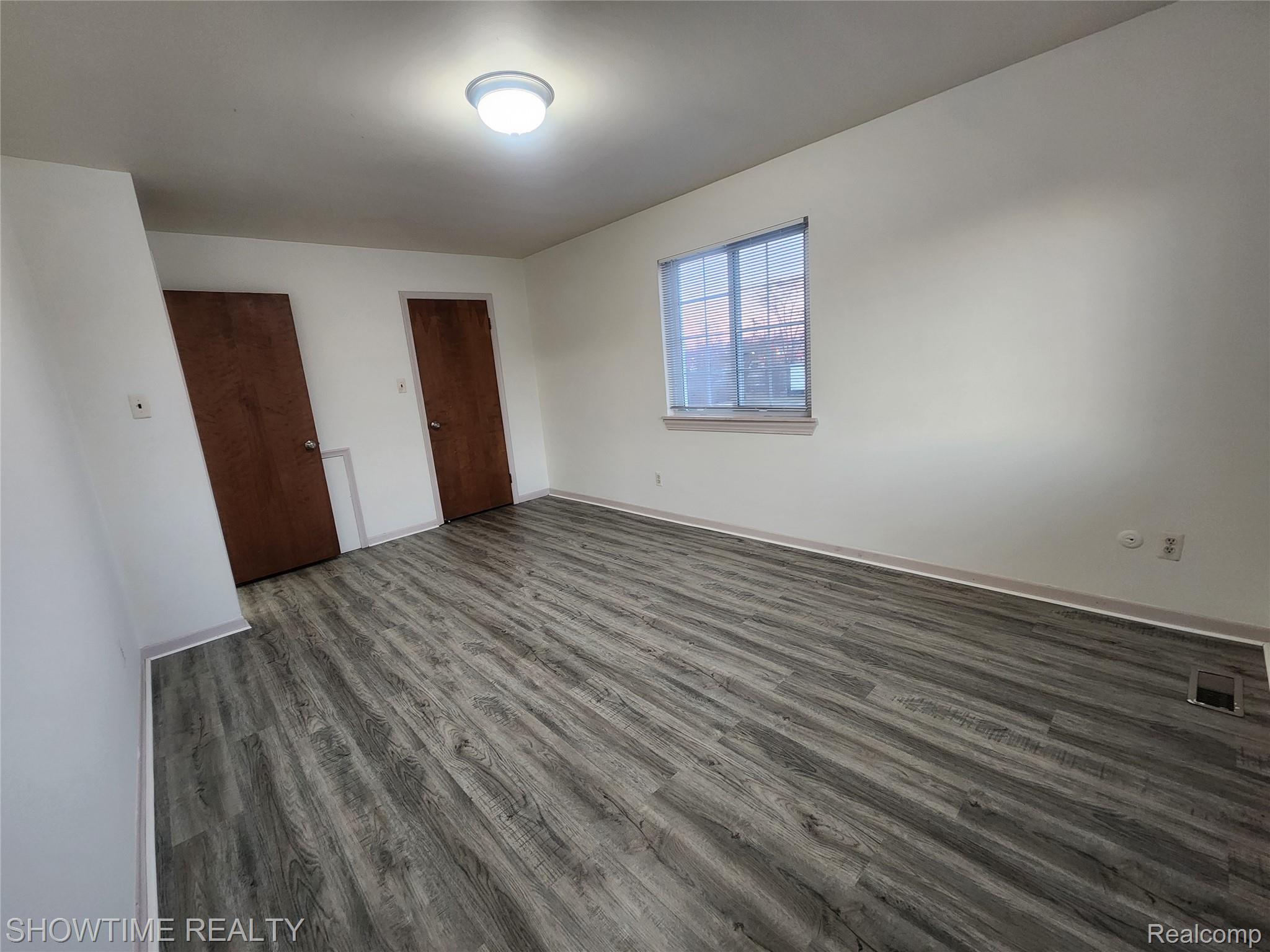 39471 Van Dyke Avenue