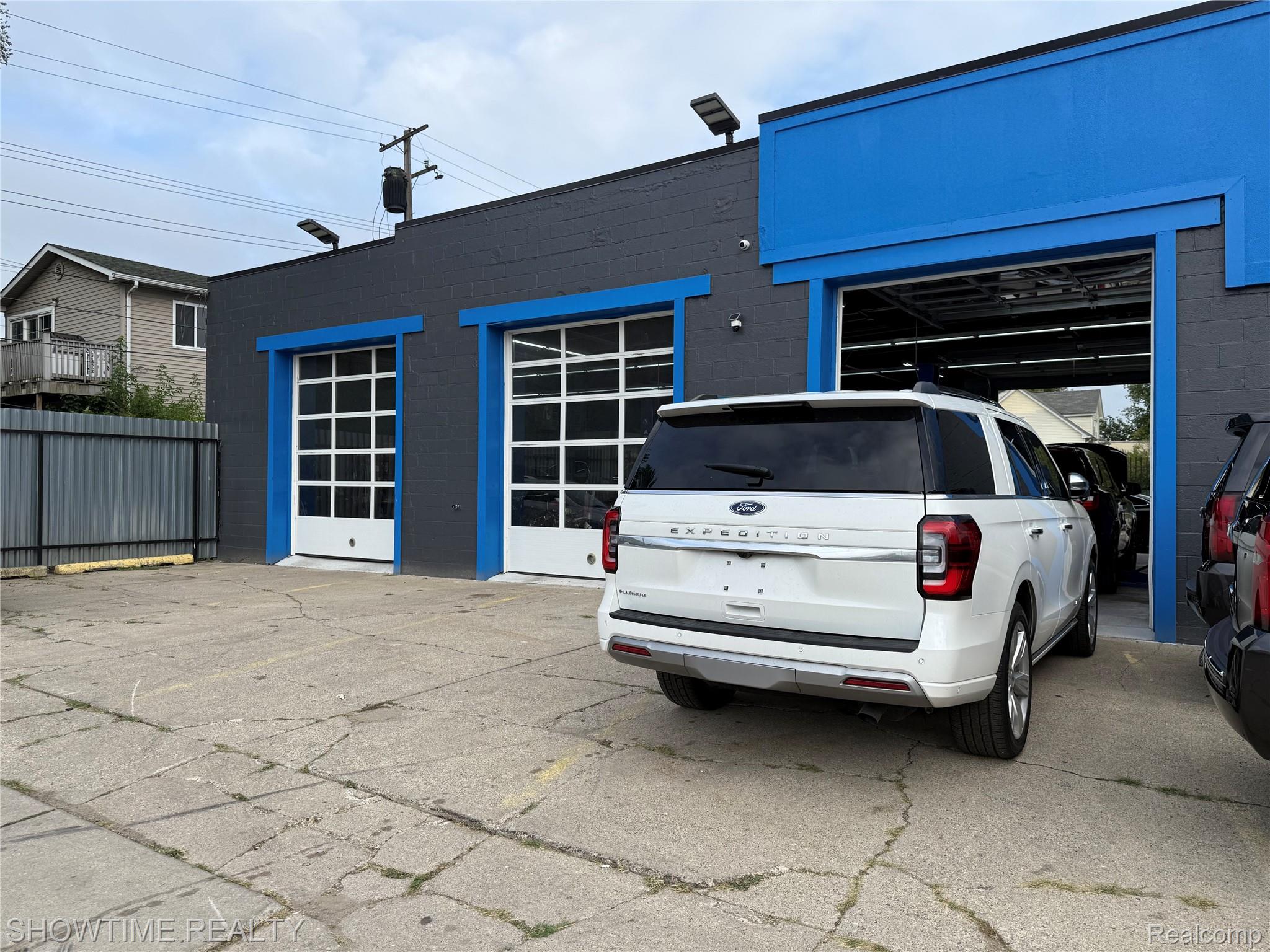 22031 Dequindre Road