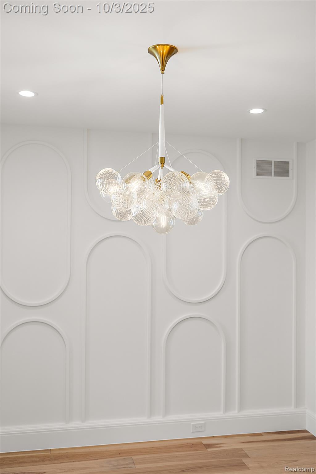 2498 Buckingham Avenue