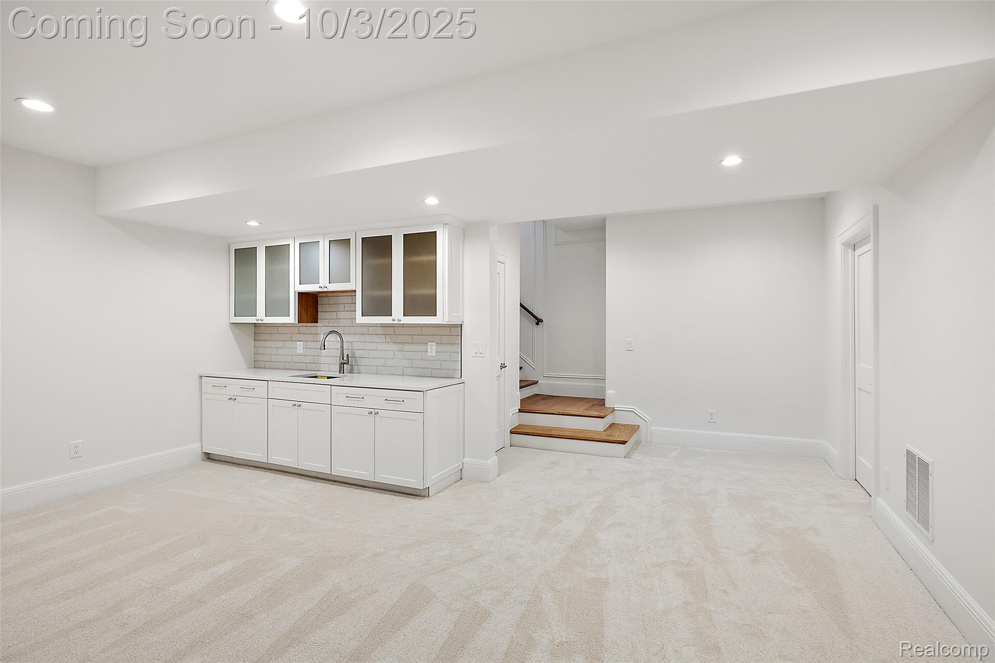 2498 Buckingham Avenue