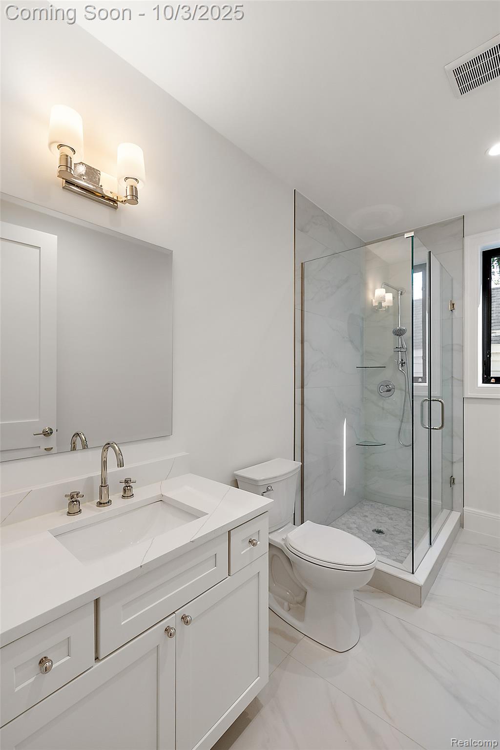 2498 Buckingham Avenue