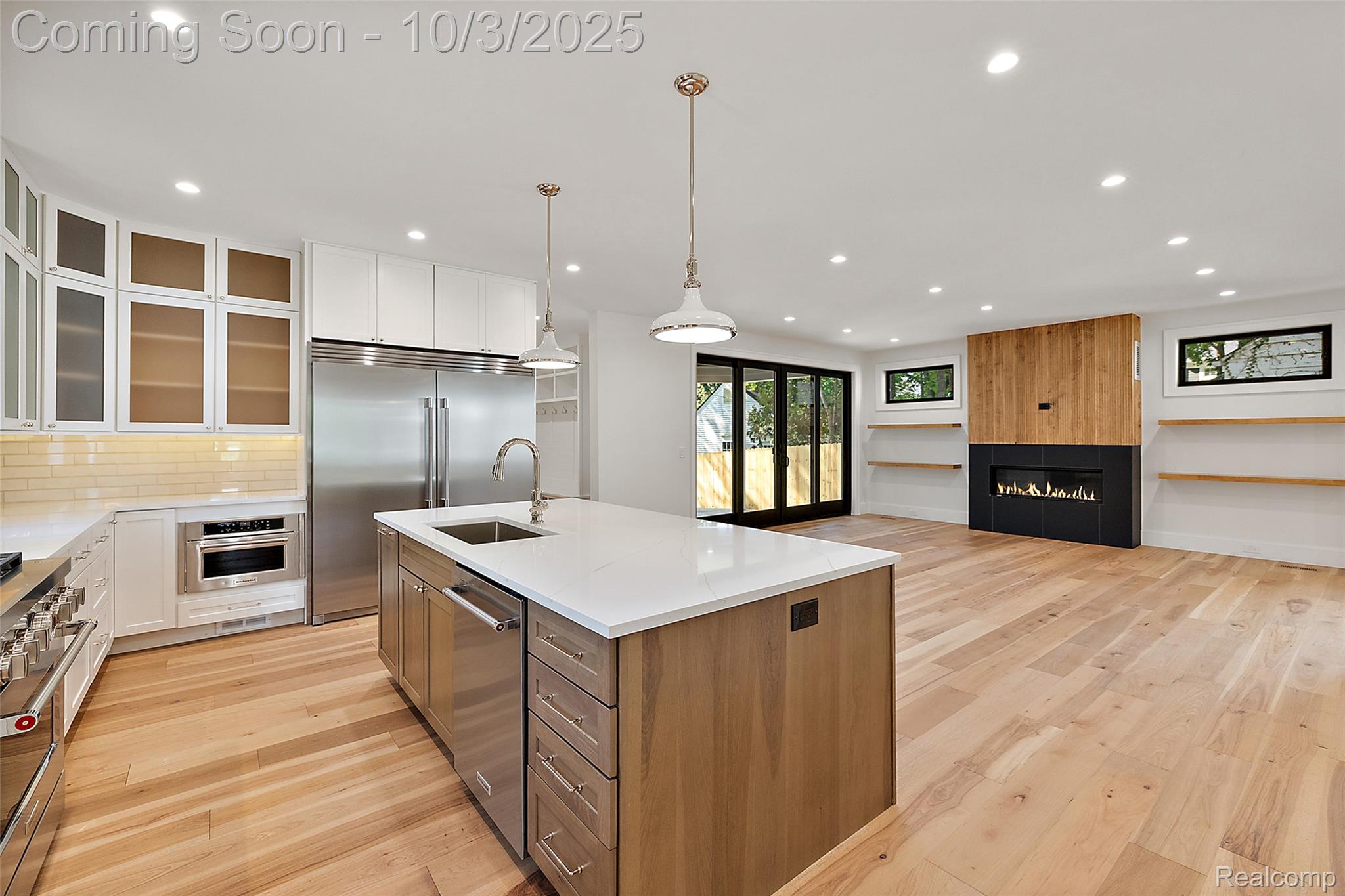 2498 Buckingham Avenue