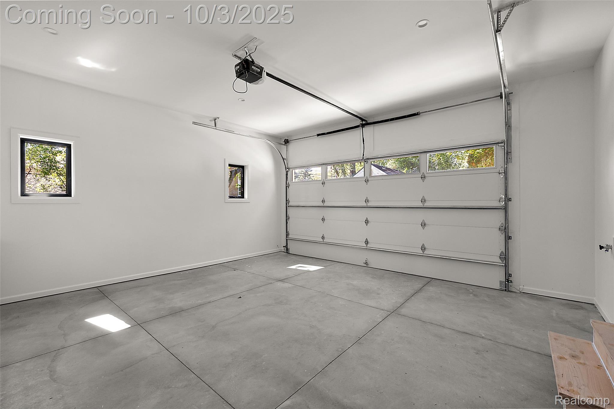 2498 Buckingham Avenue