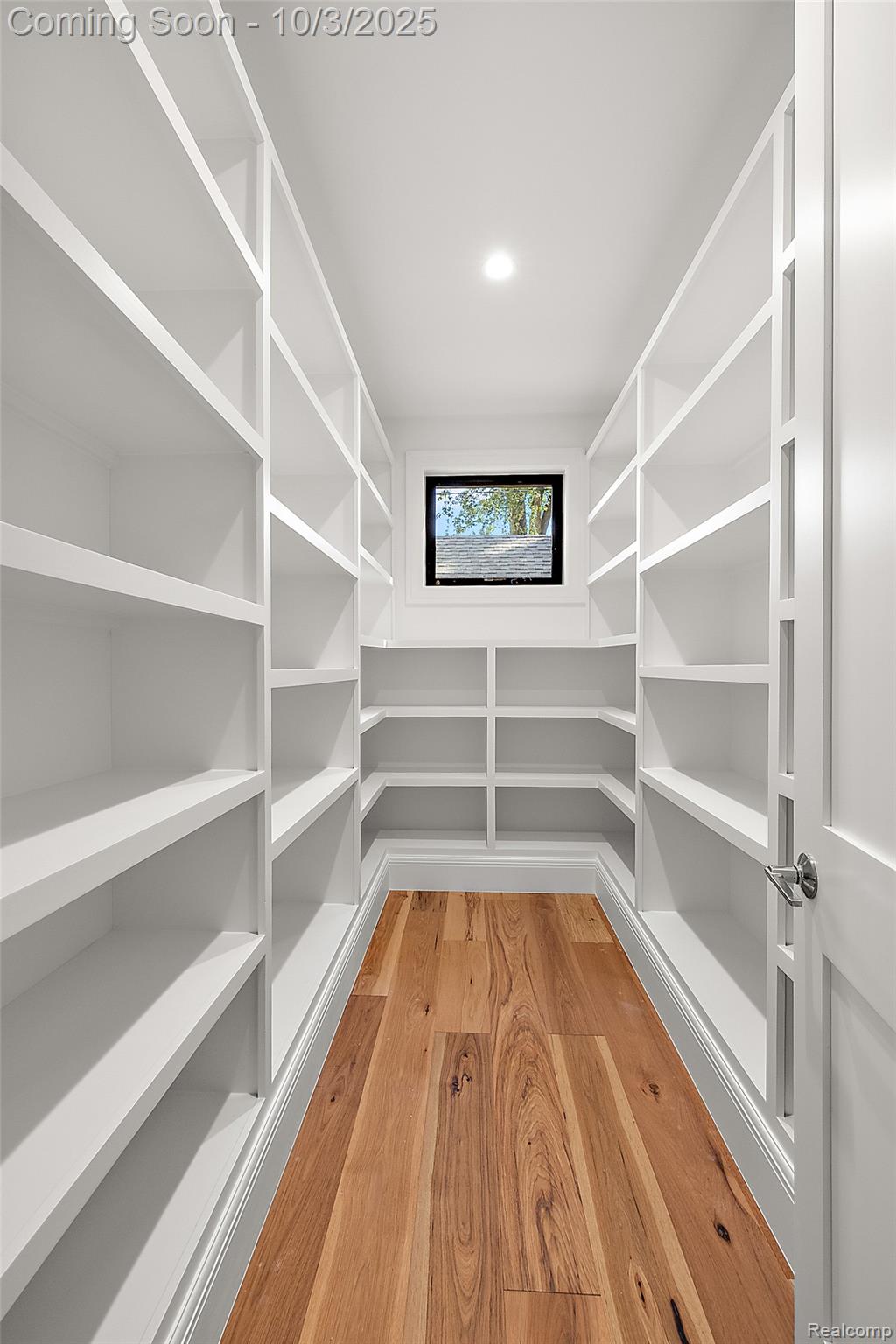 2498 Buckingham Avenue