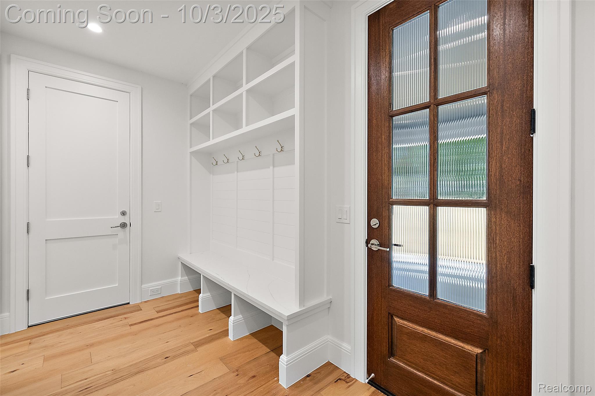 2498 Buckingham Avenue