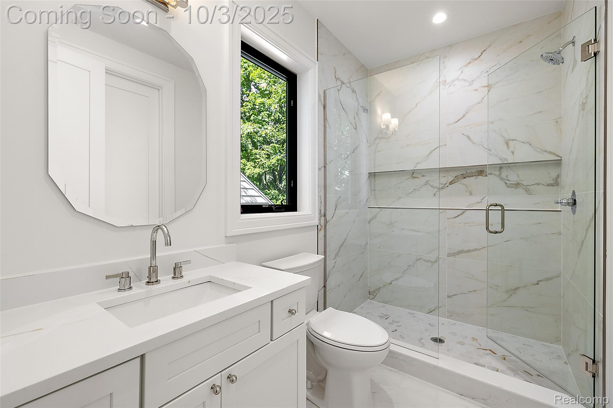 2498 Buckingham Avenue