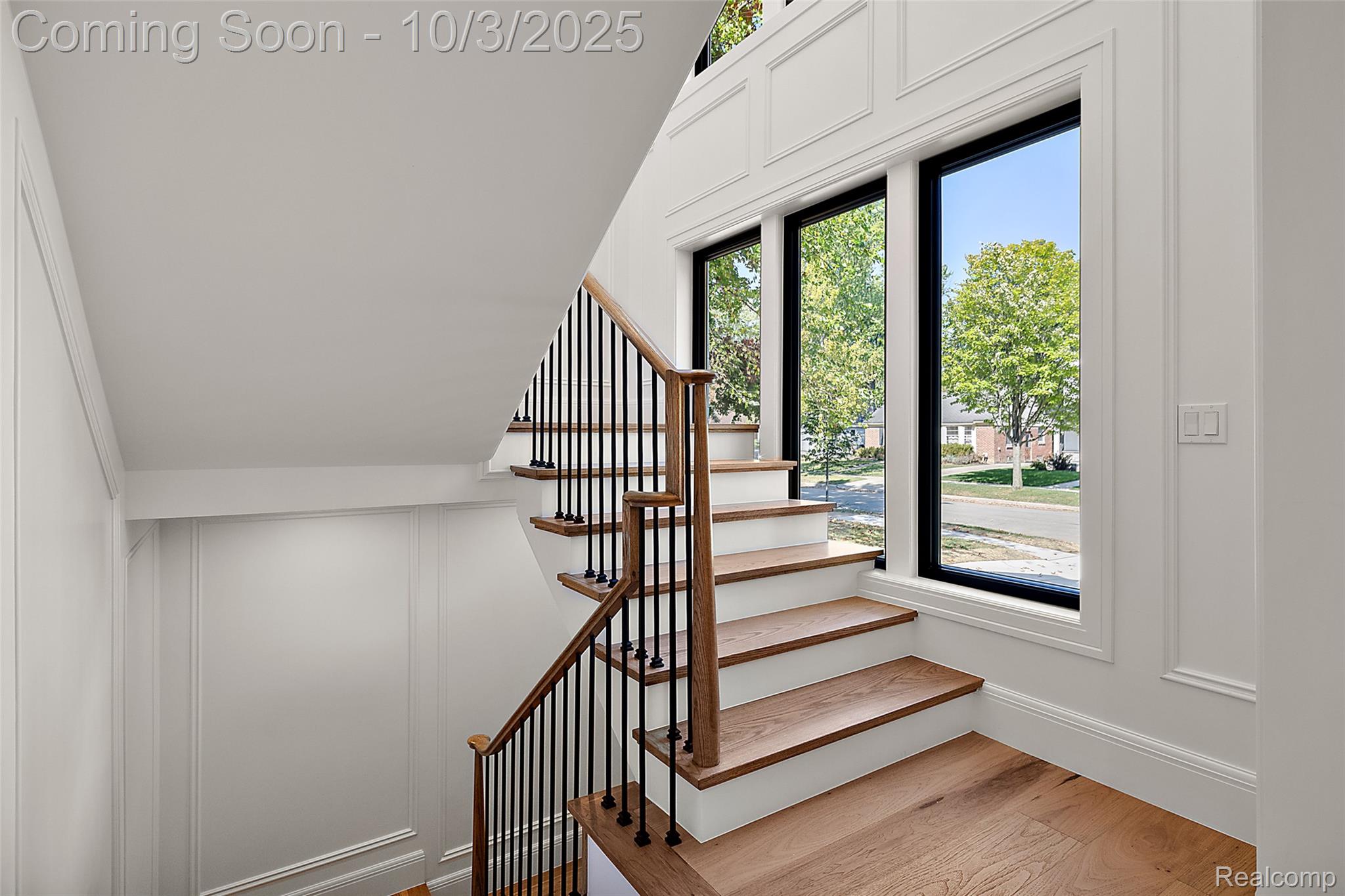 2498 Buckingham Avenue