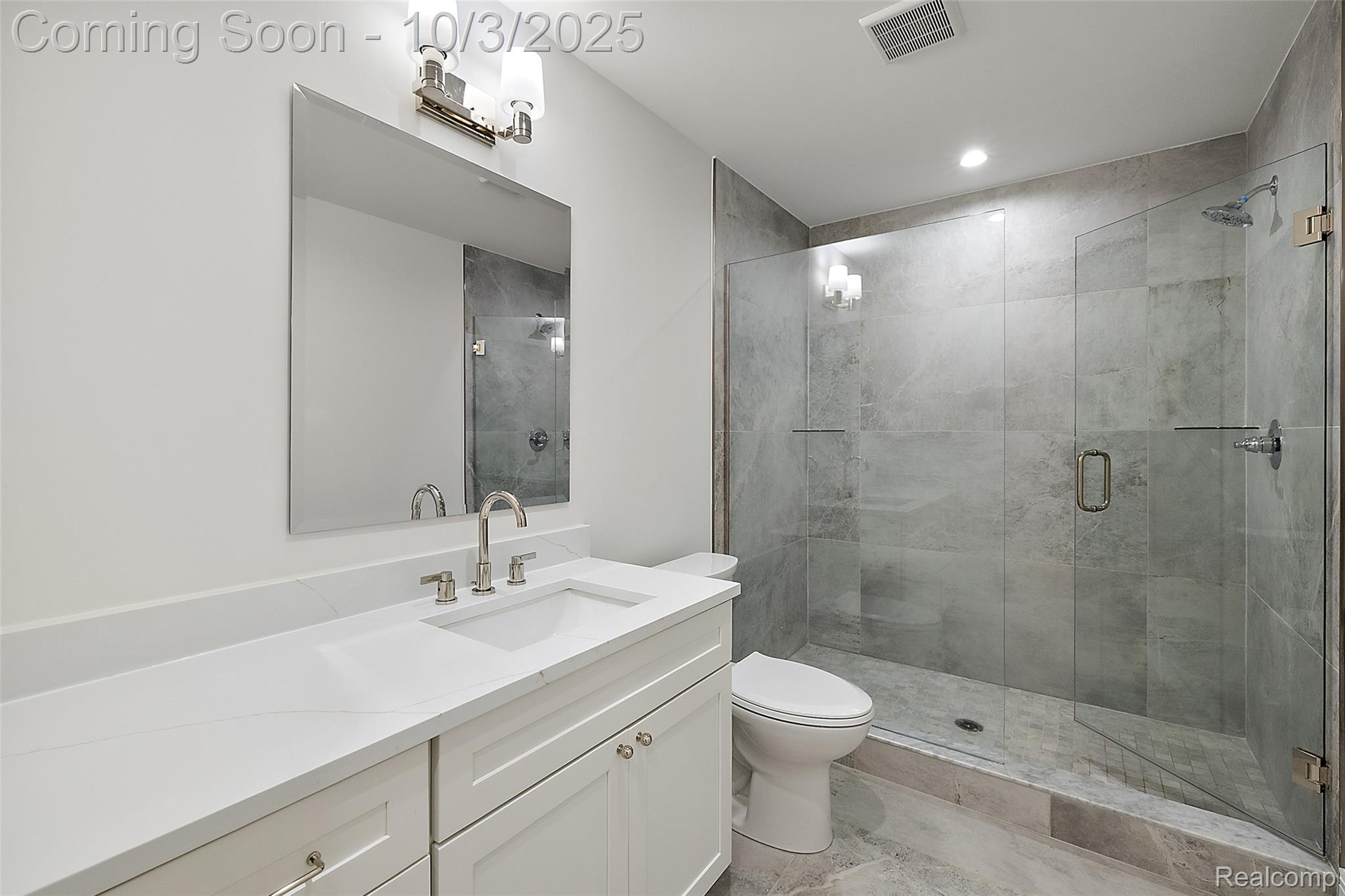 2498 Buckingham Avenue