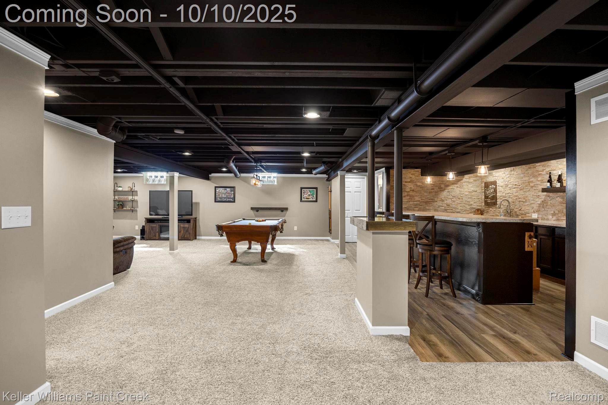 46297 Creekside Boulevard