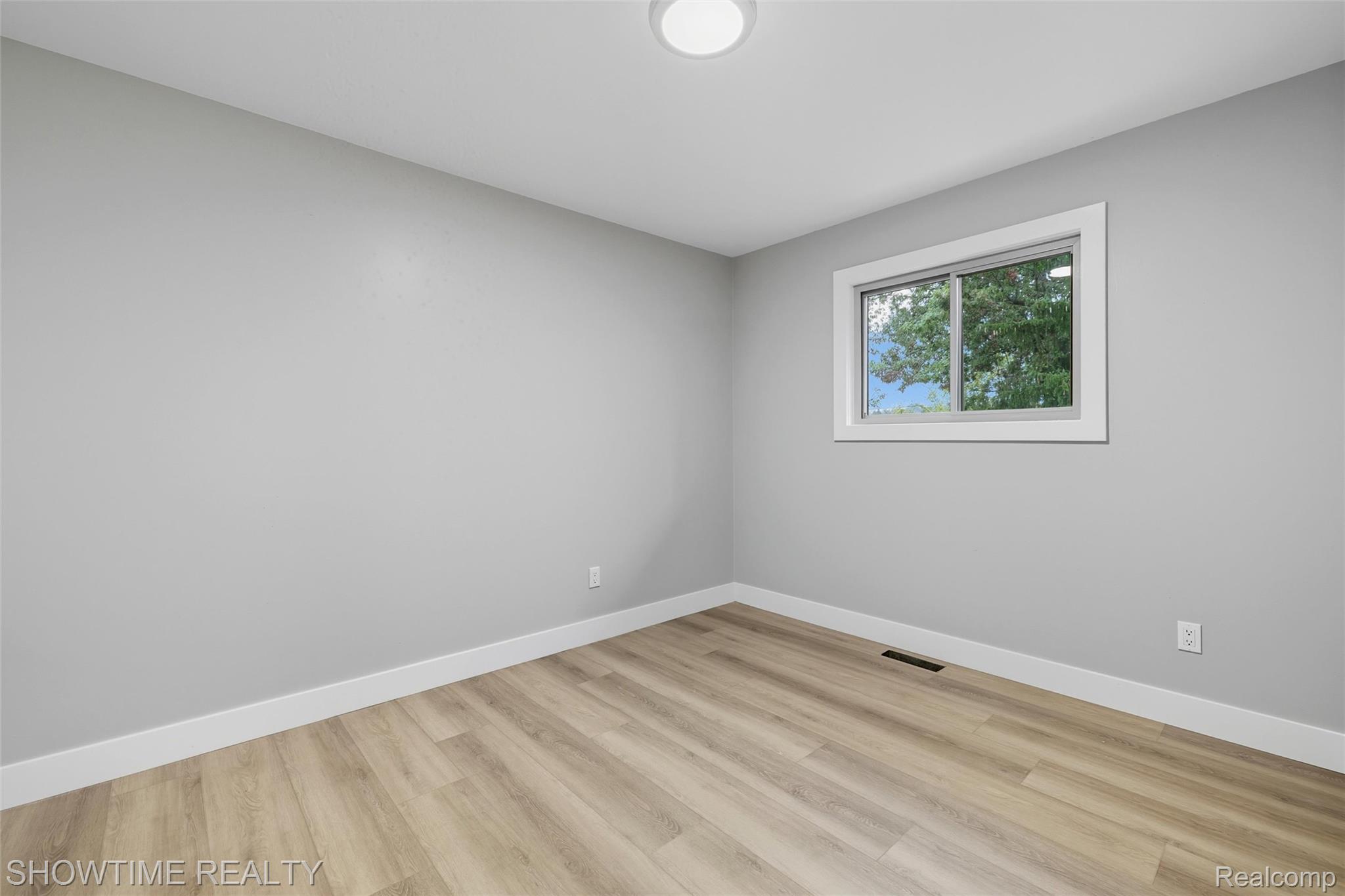 2305 S Fairgrounds Road