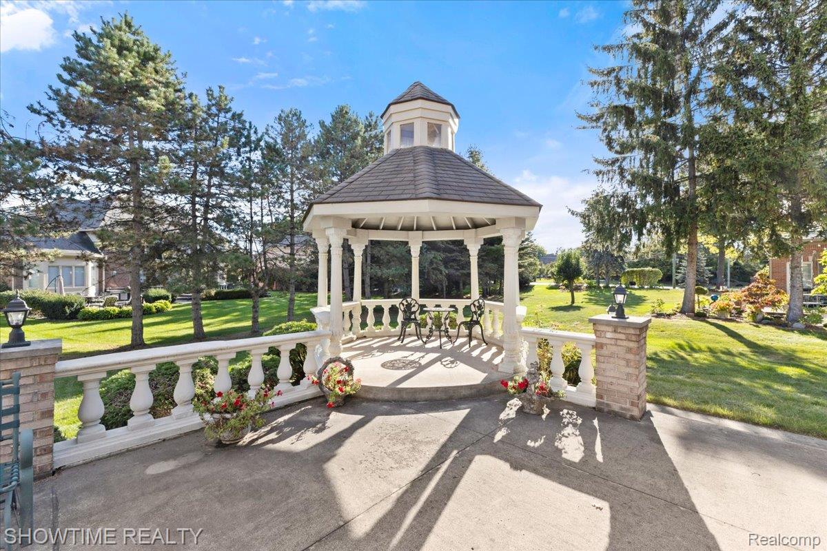 13676 Timberwyck Drive