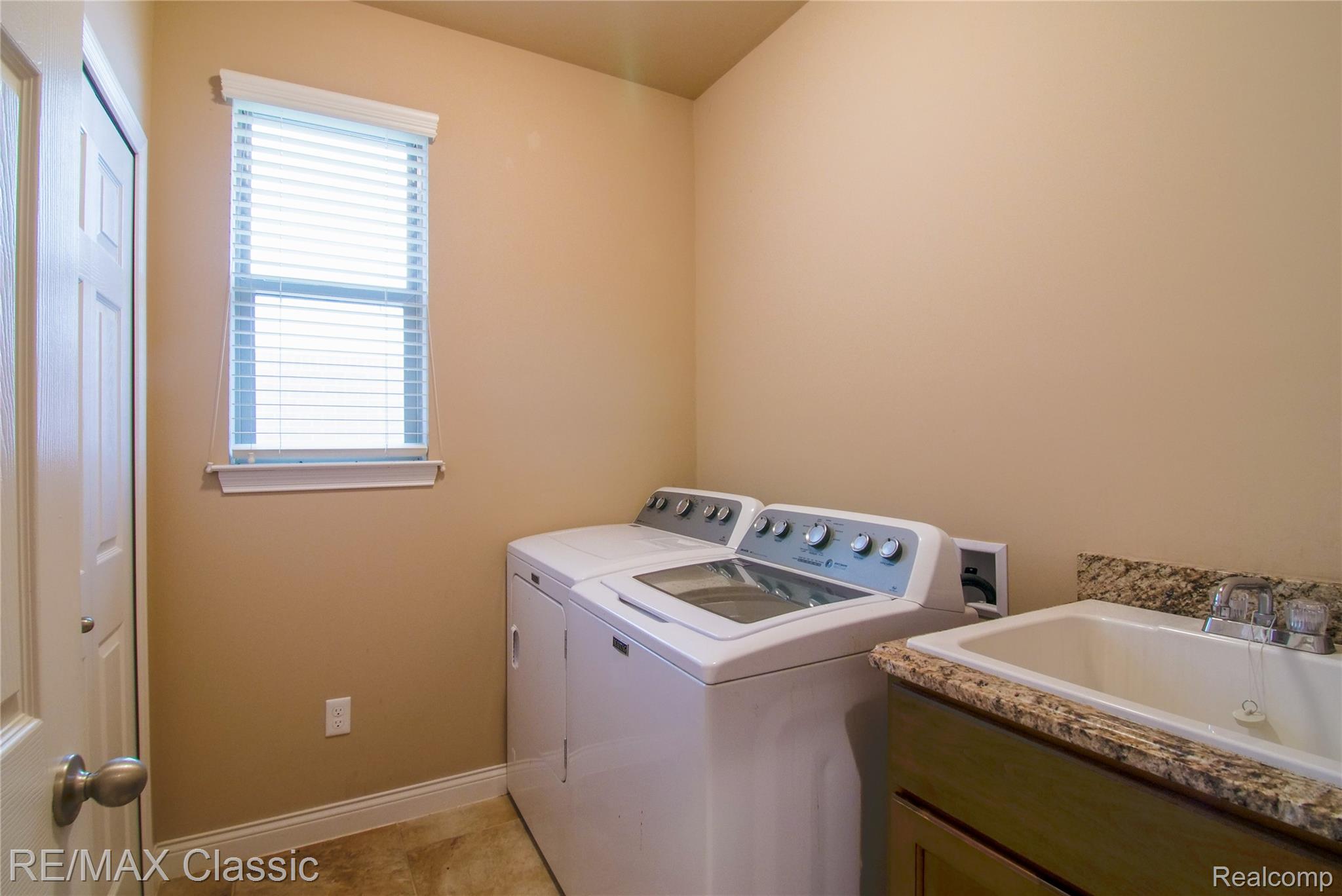 50416 Pinnacle Woods Lane