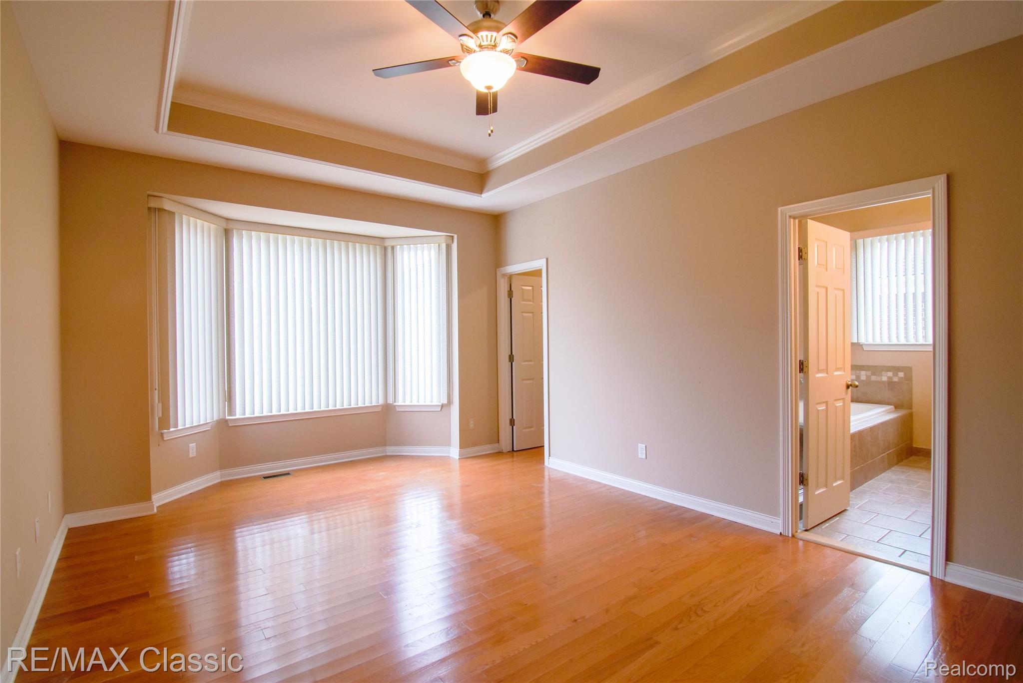 50416 Pinnacle Woods Lane