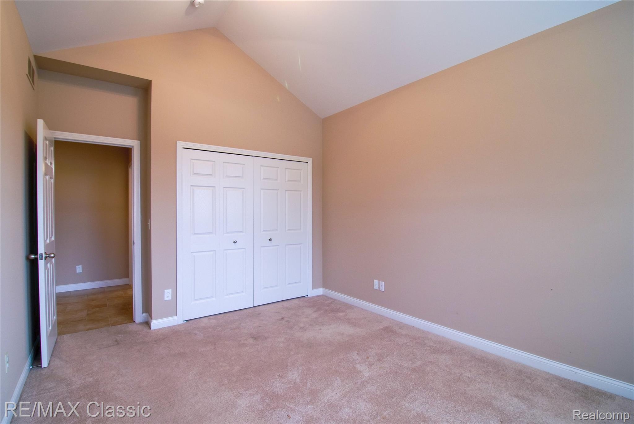 50416 Pinnacle Woods Lane