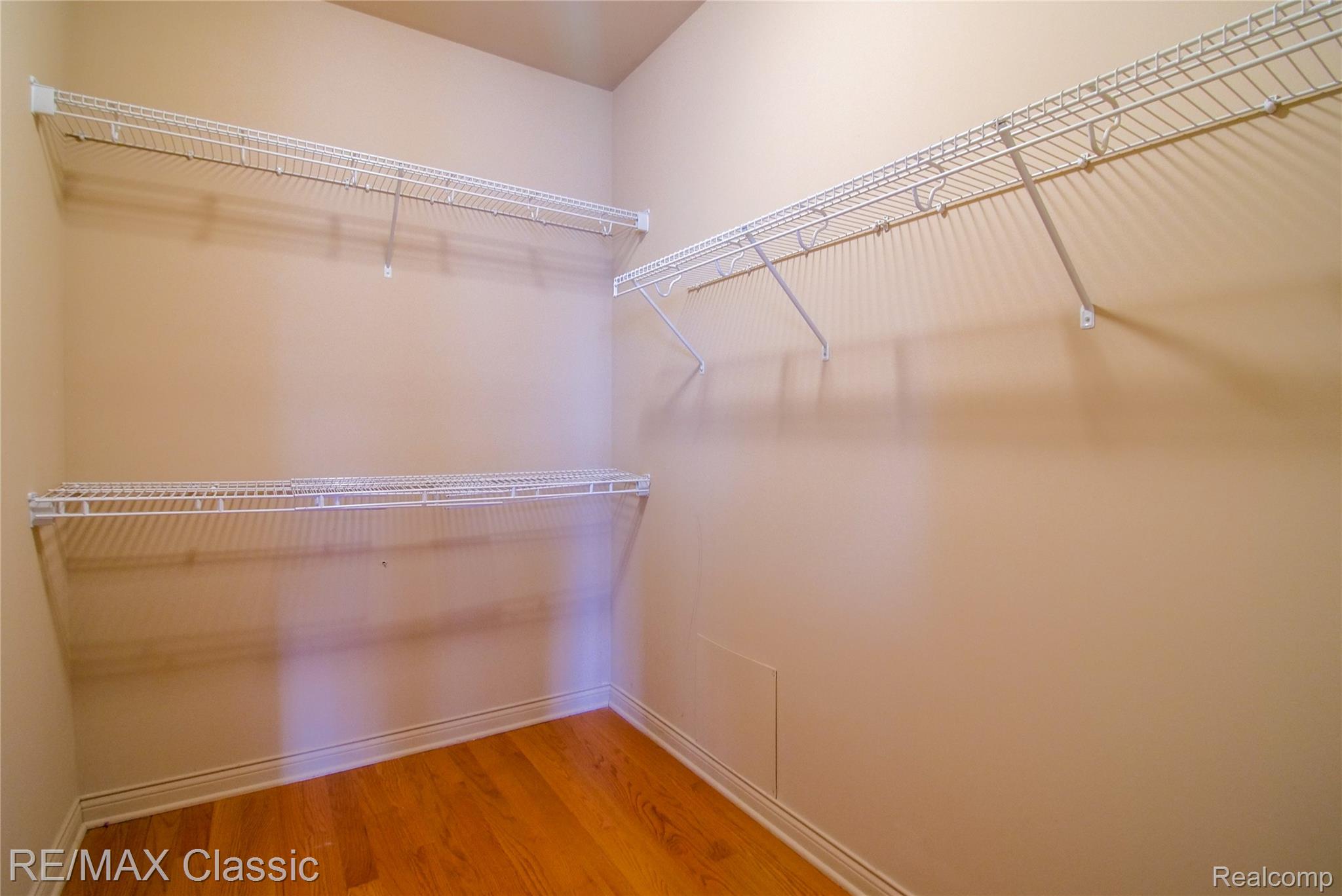 50416 Pinnacle Woods Lane