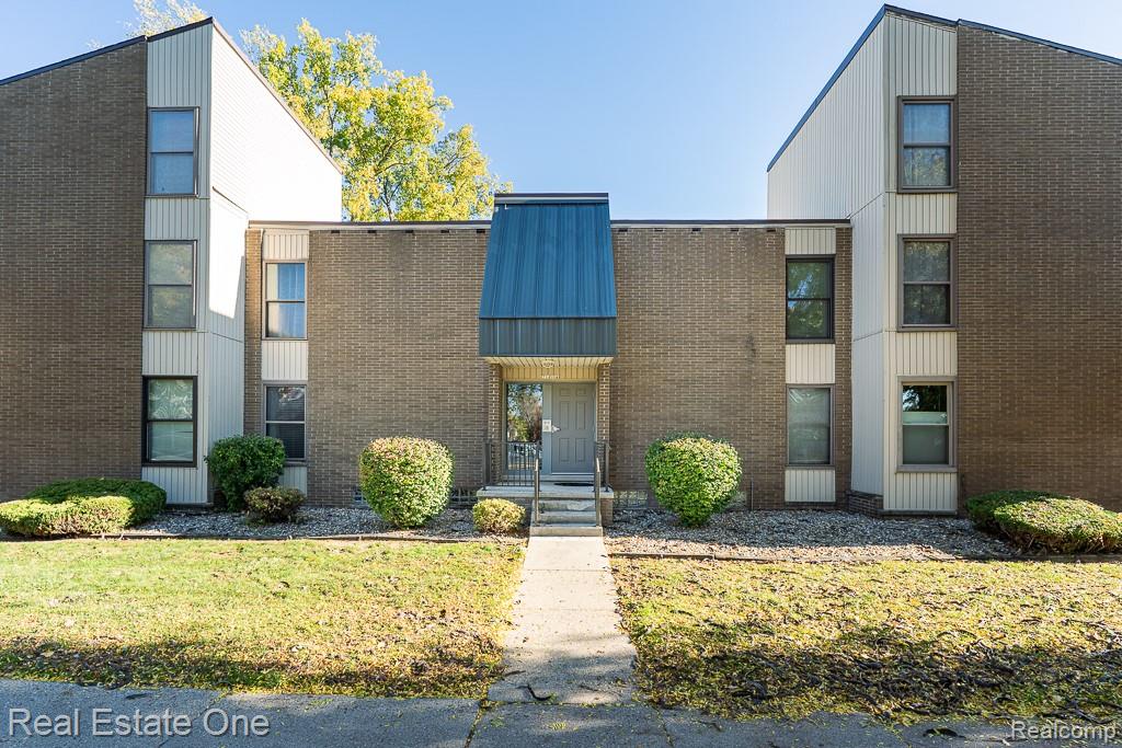 21 Dickinson Street F