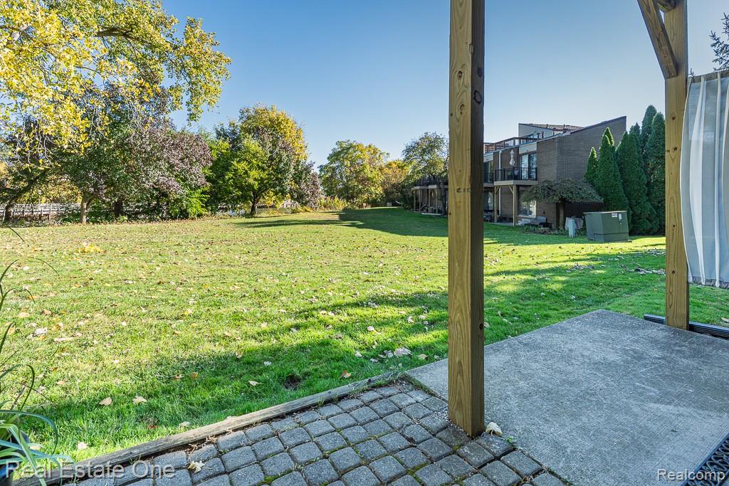 21 Dickinson Street F