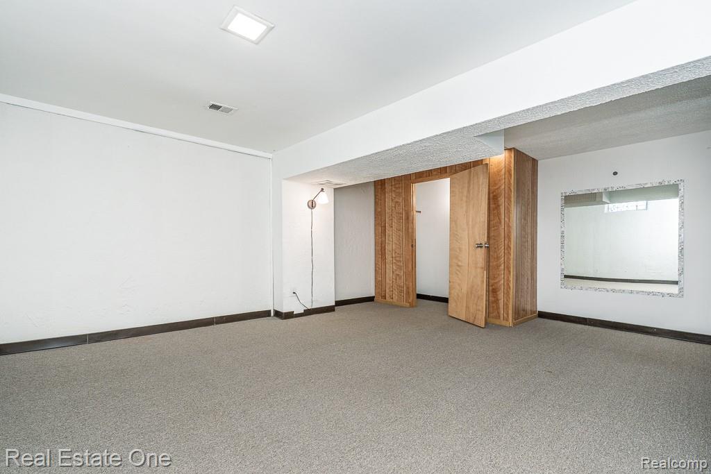 21 Dickinson Street F