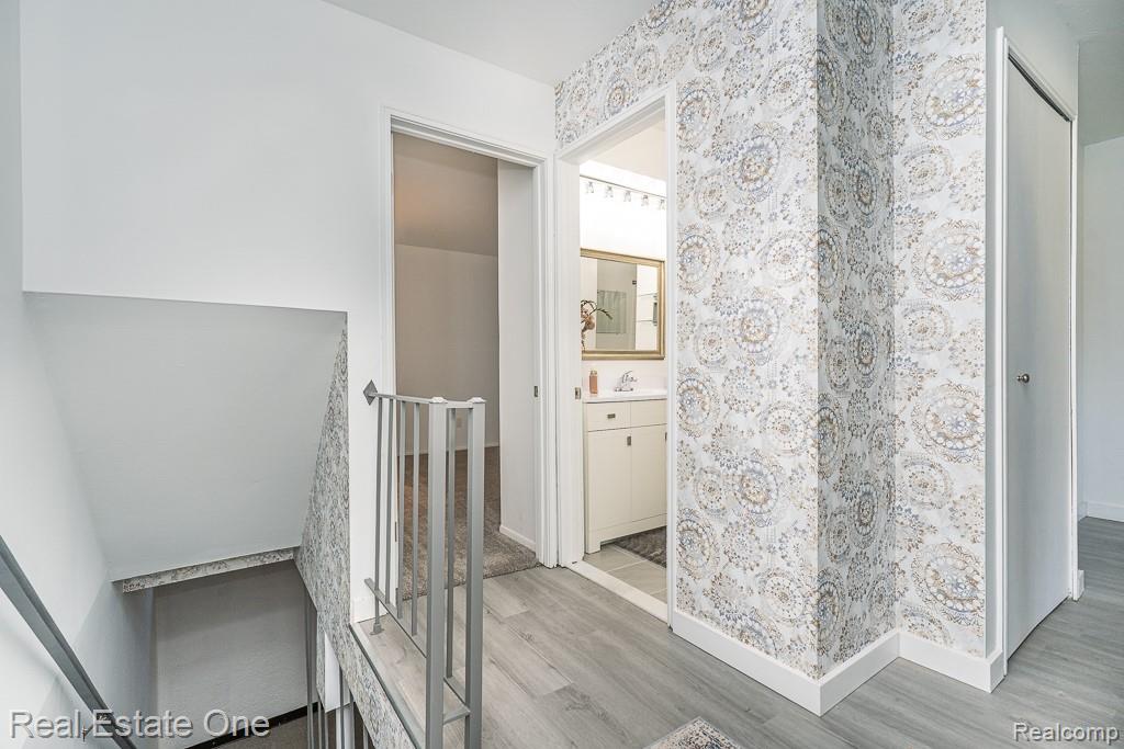 21 Dickinson Street F