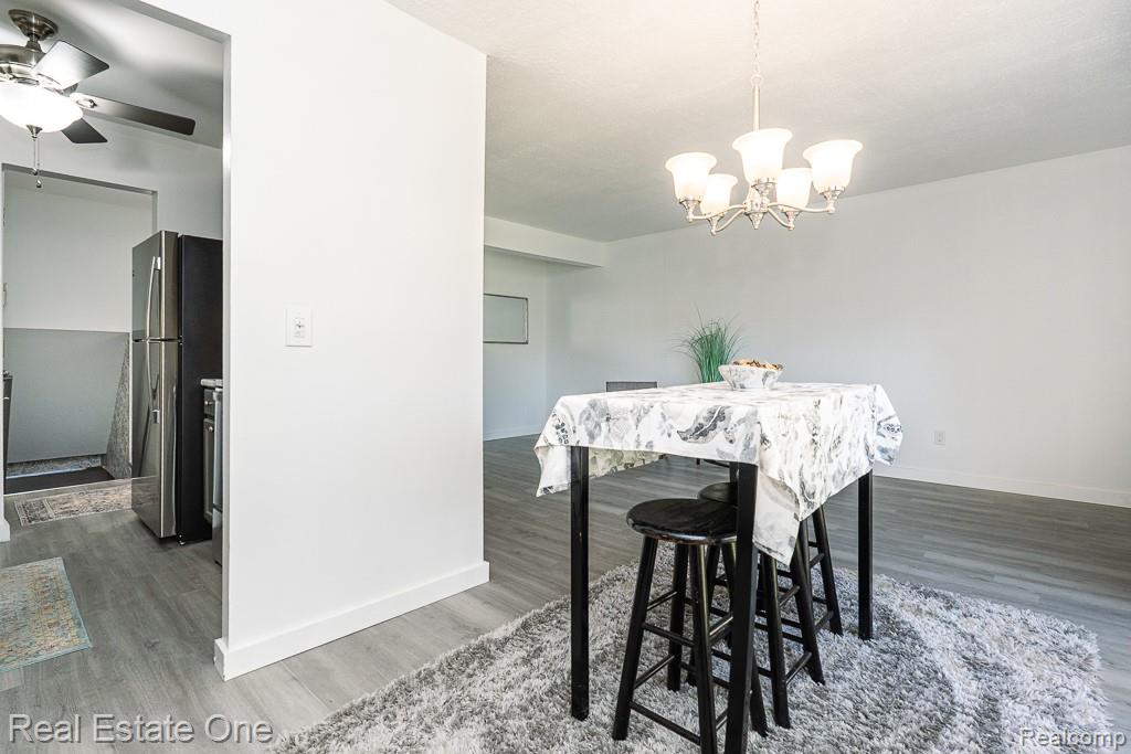 21 Dickinson Street F