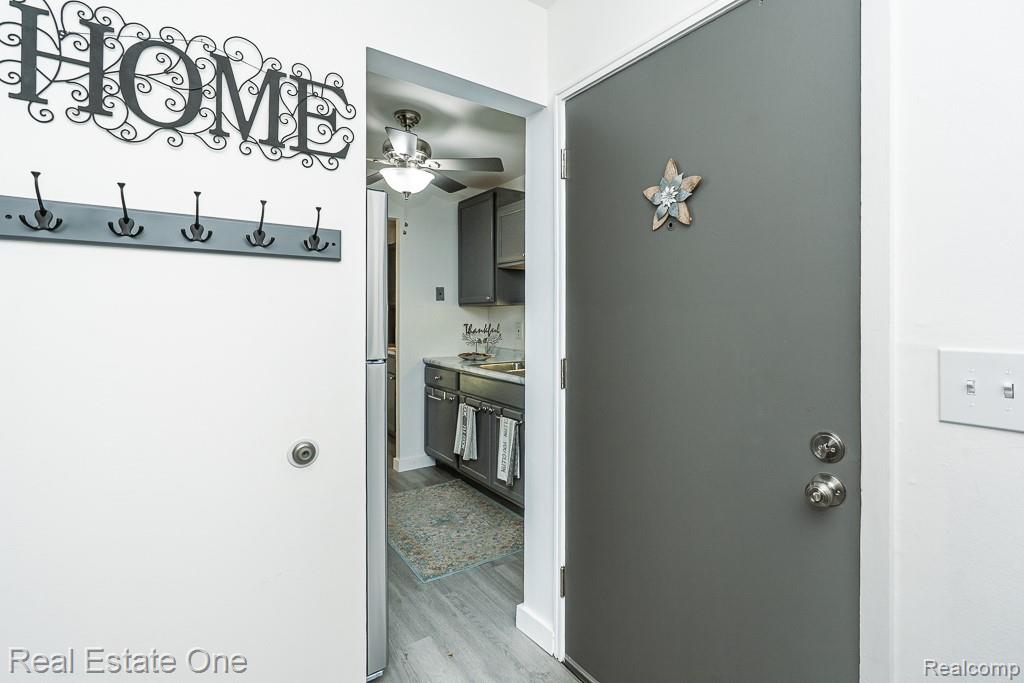 21 Dickinson Street F