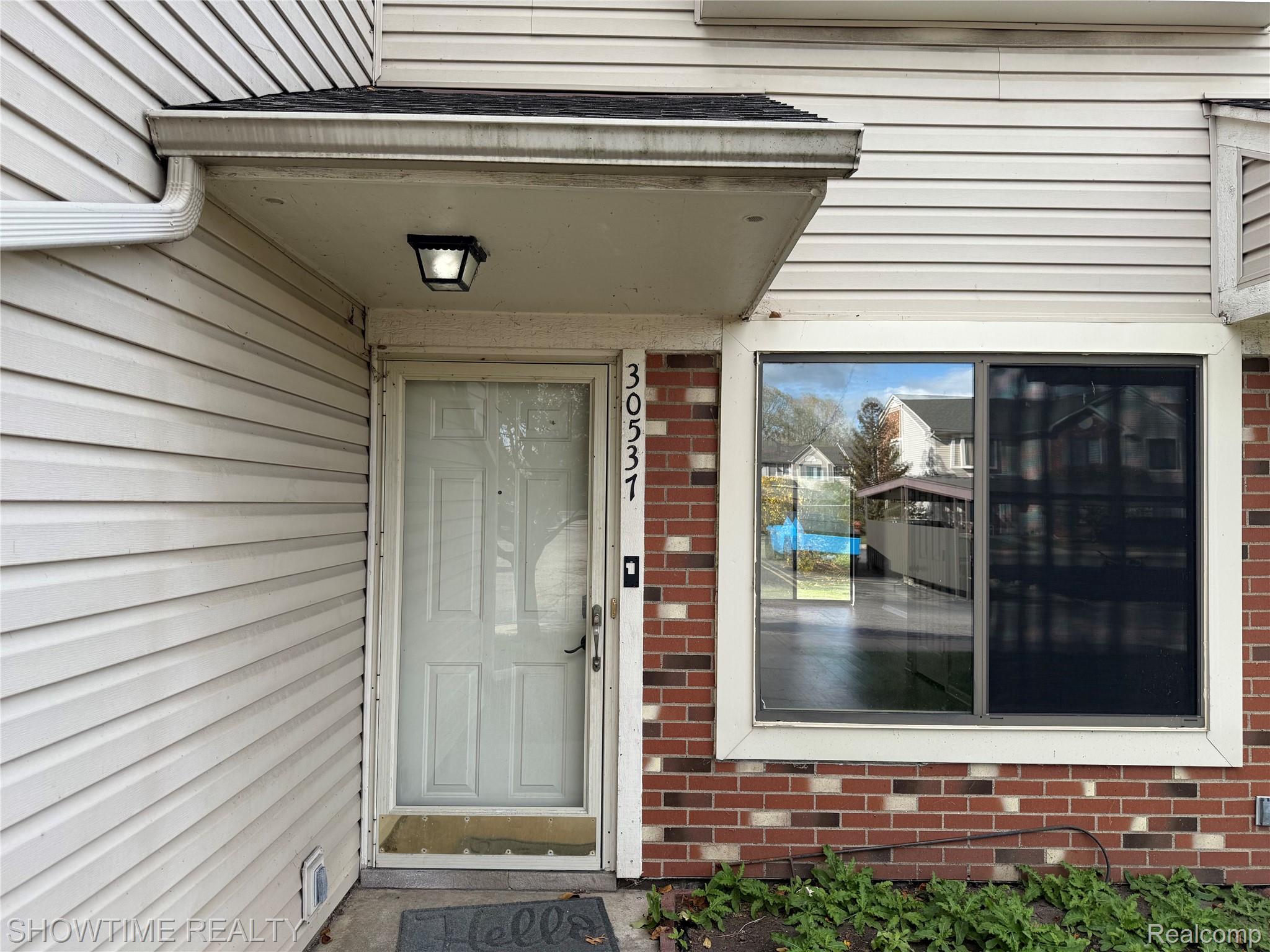 30537 HIDDEN PINES Lane