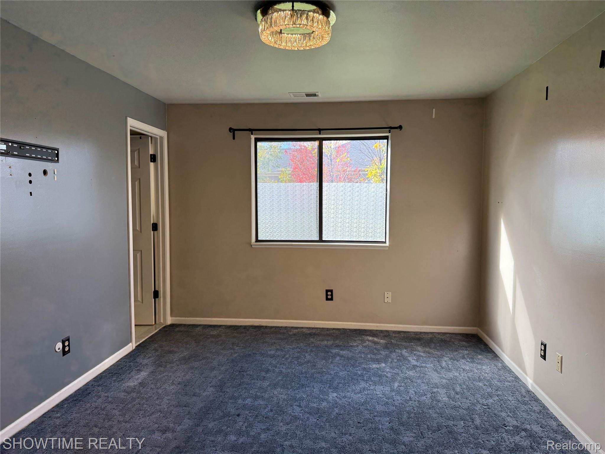 30537 HIDDEN PINES Lane