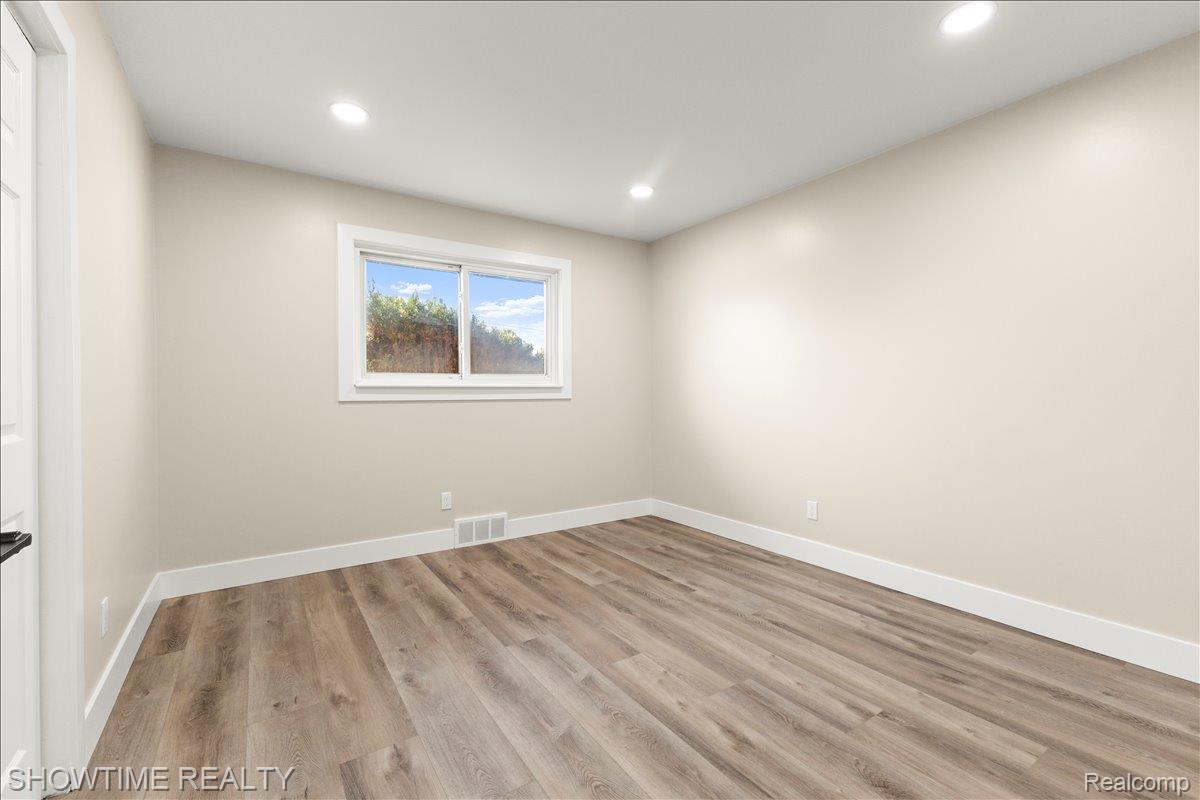 10358 Cloverdale Avenue