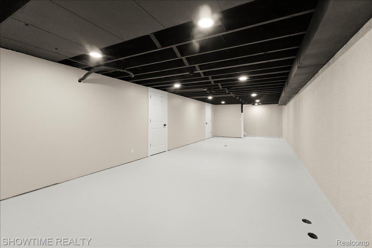 10358 Cloverdale Avenue