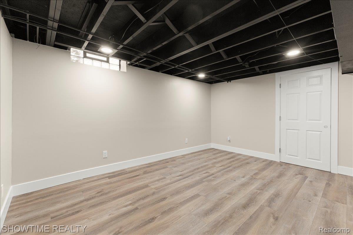 10358 Cloverdale Avenue