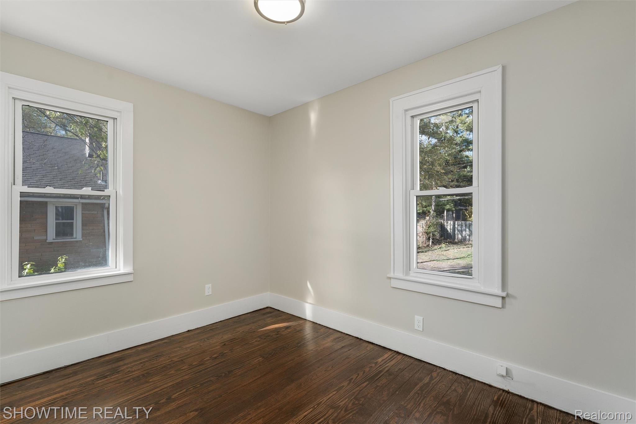 292 W Marshall Street