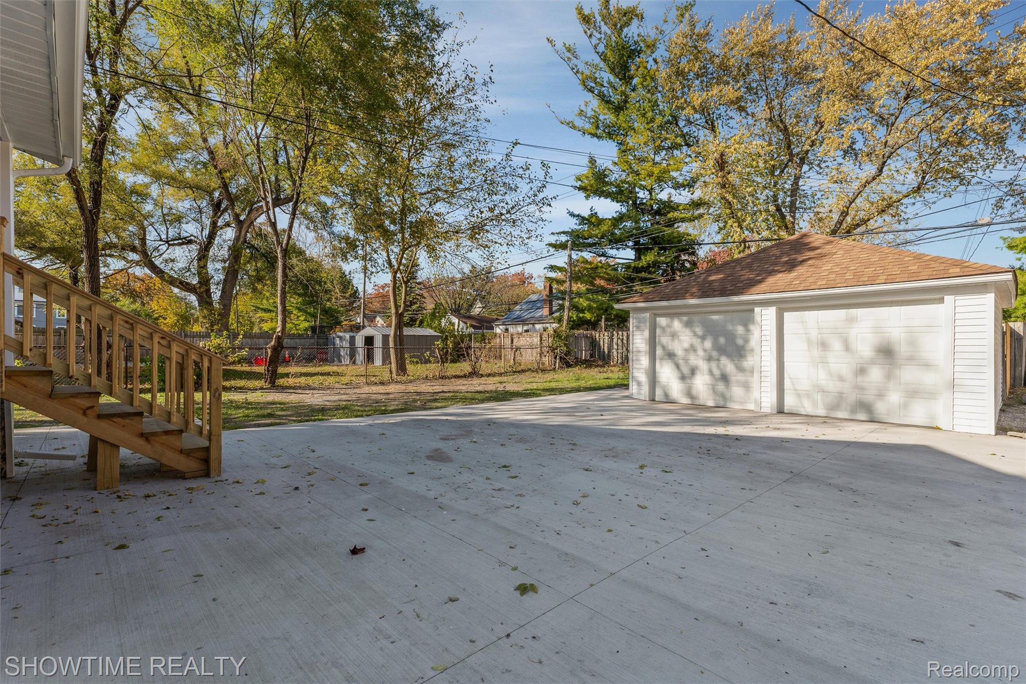 292 W Marshall Street