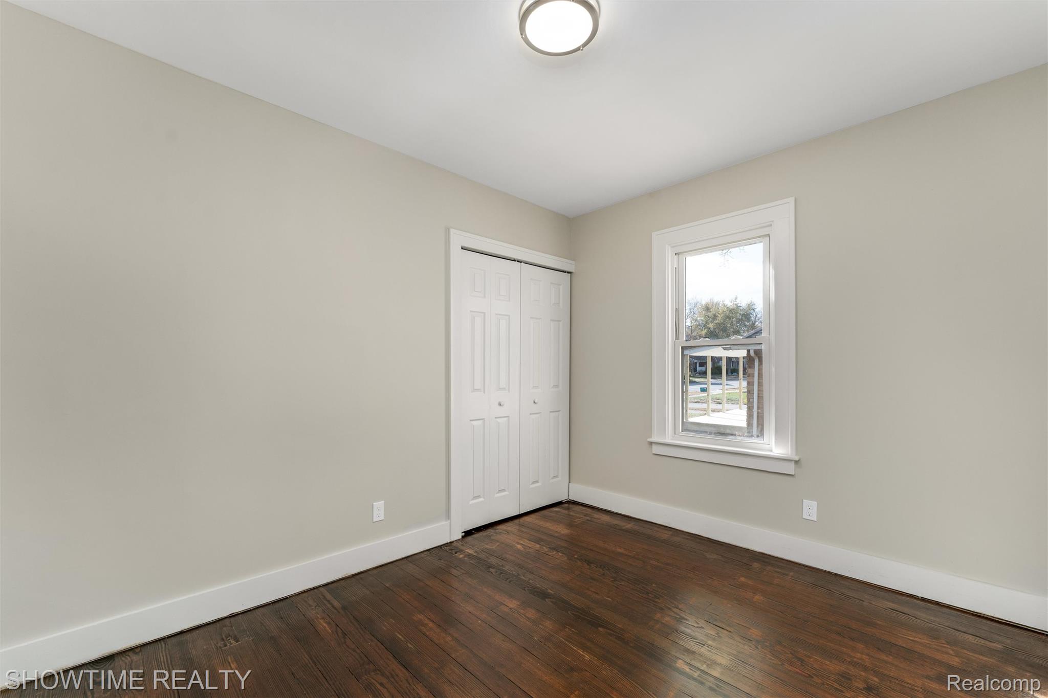 292 W Marshall Street