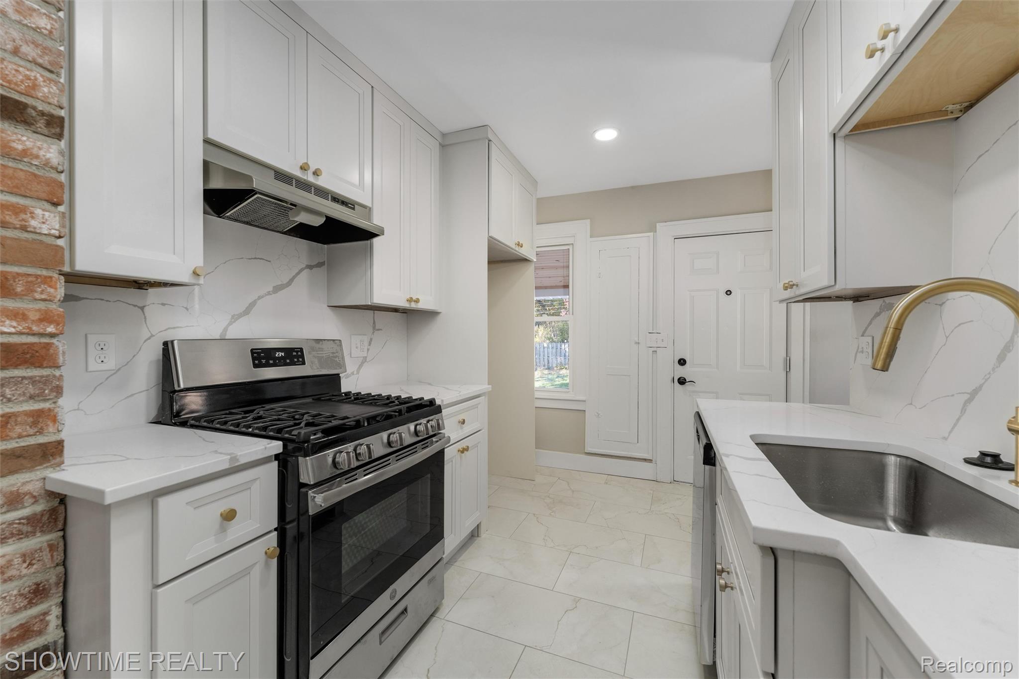 292 W Marshall Street