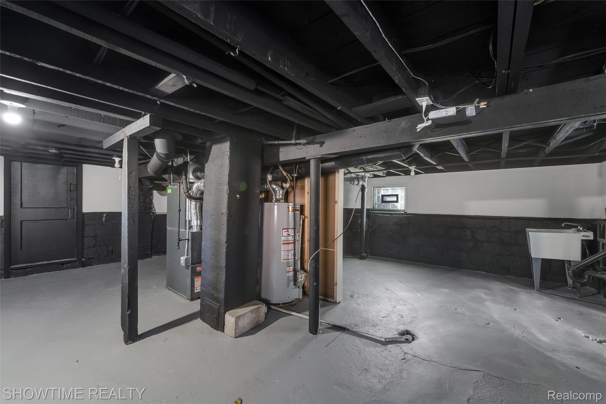 292 W Marshall Street