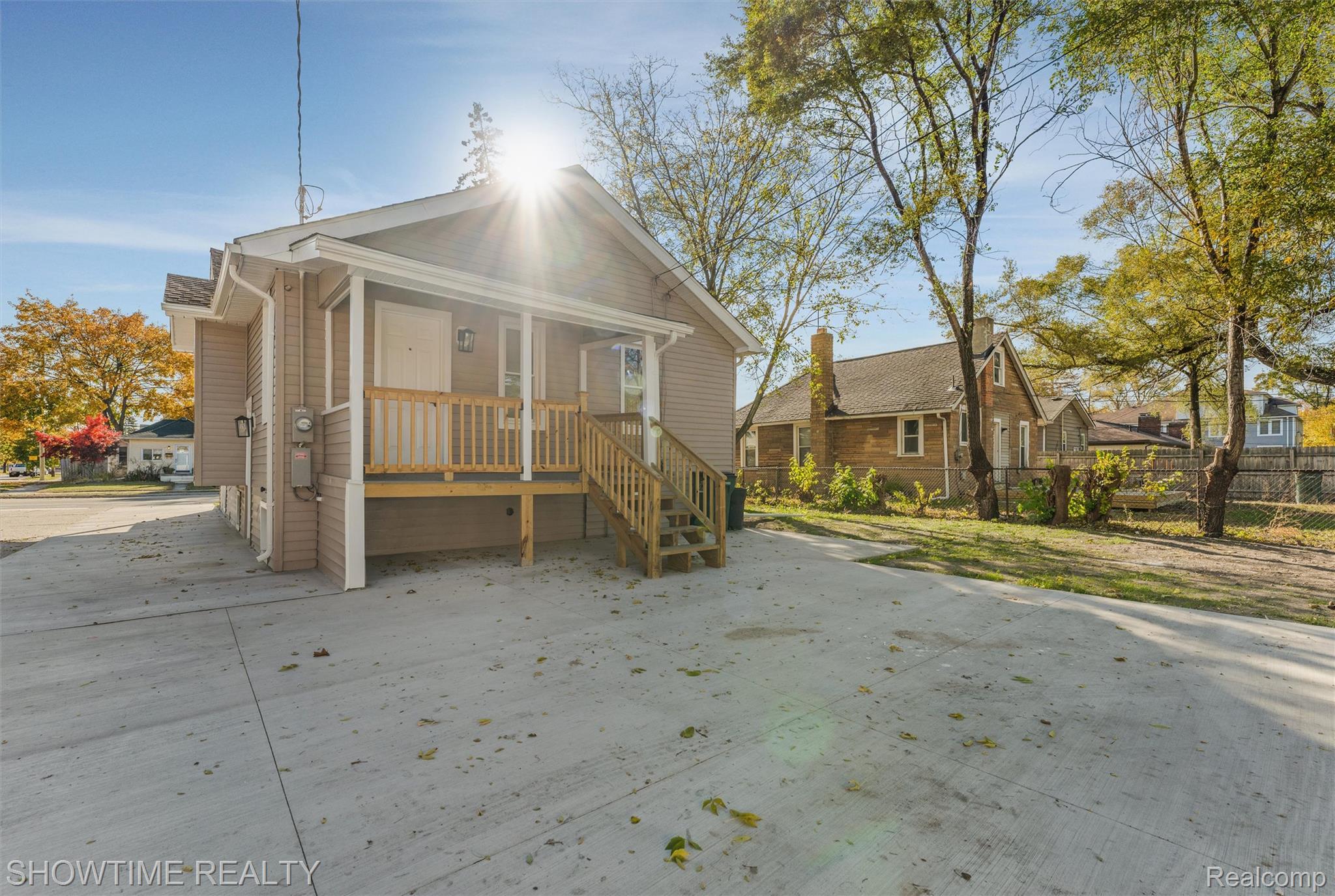 292 W Marshall Street