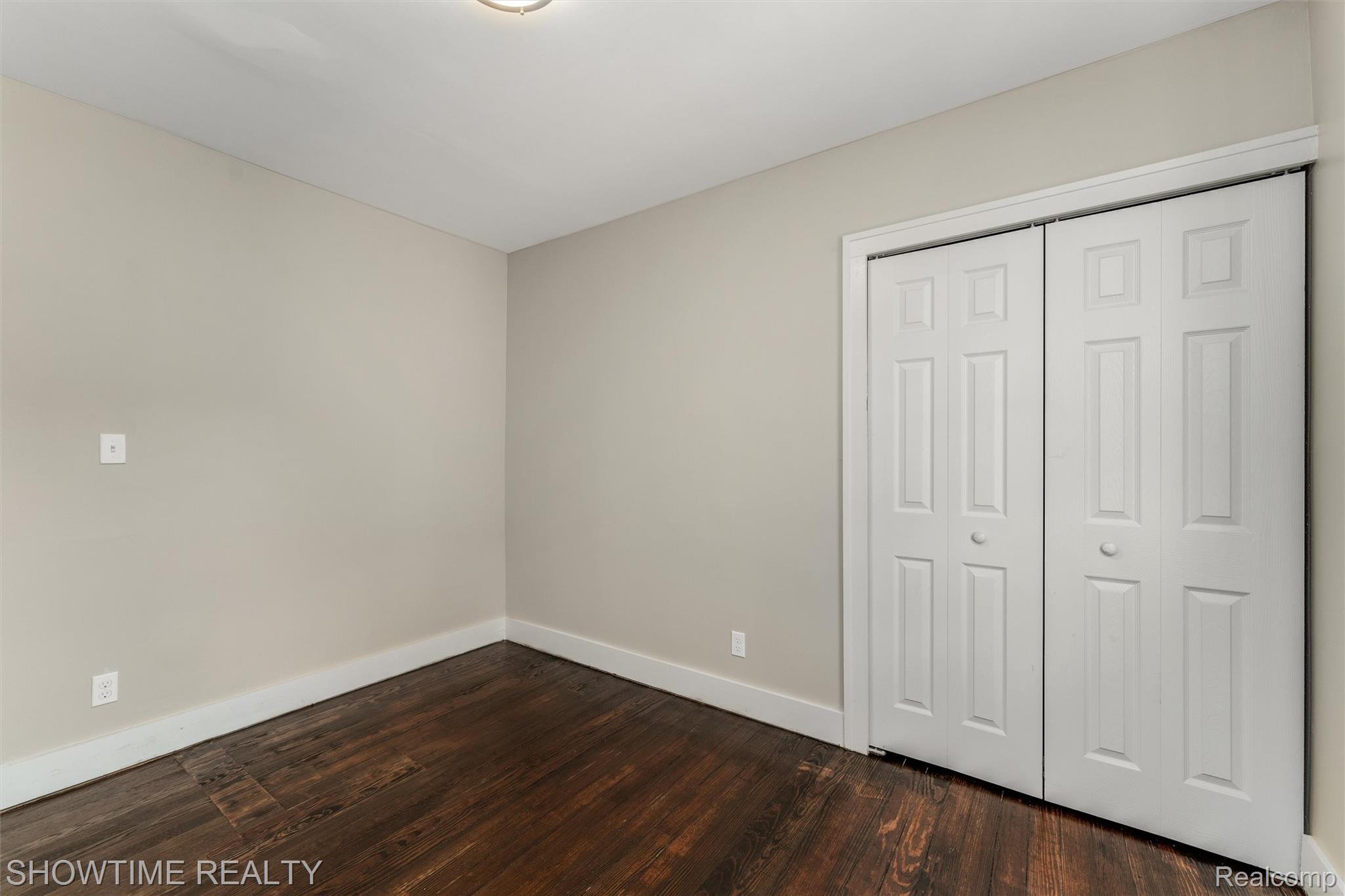 292 W Marshall Street