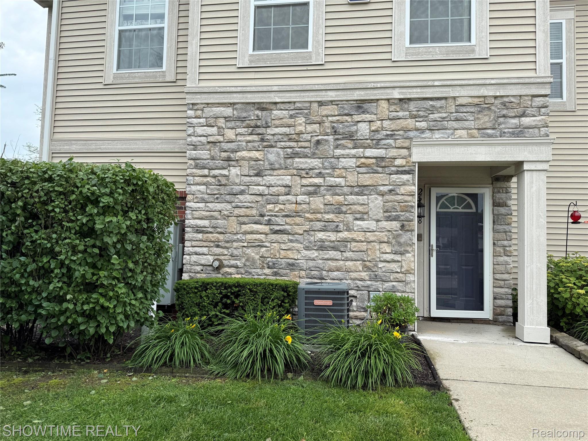 25938 MARITIME Circle S
